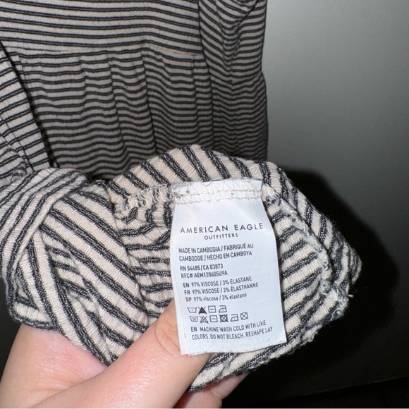 AMERICAN EAGLE Stretchy Tank - Picture 3 of 3